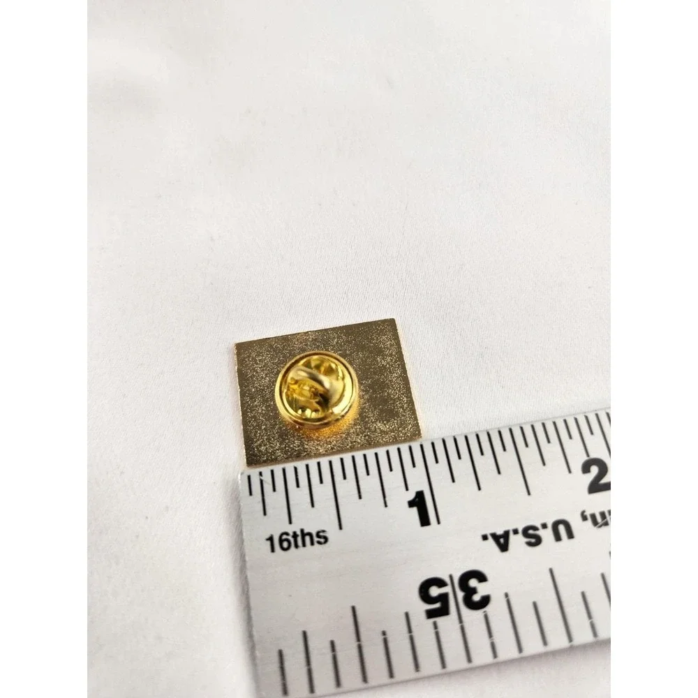 Vtg NRA Stand and Fight Gun Rights Lapel Hat Gold & Black Pin Pinback